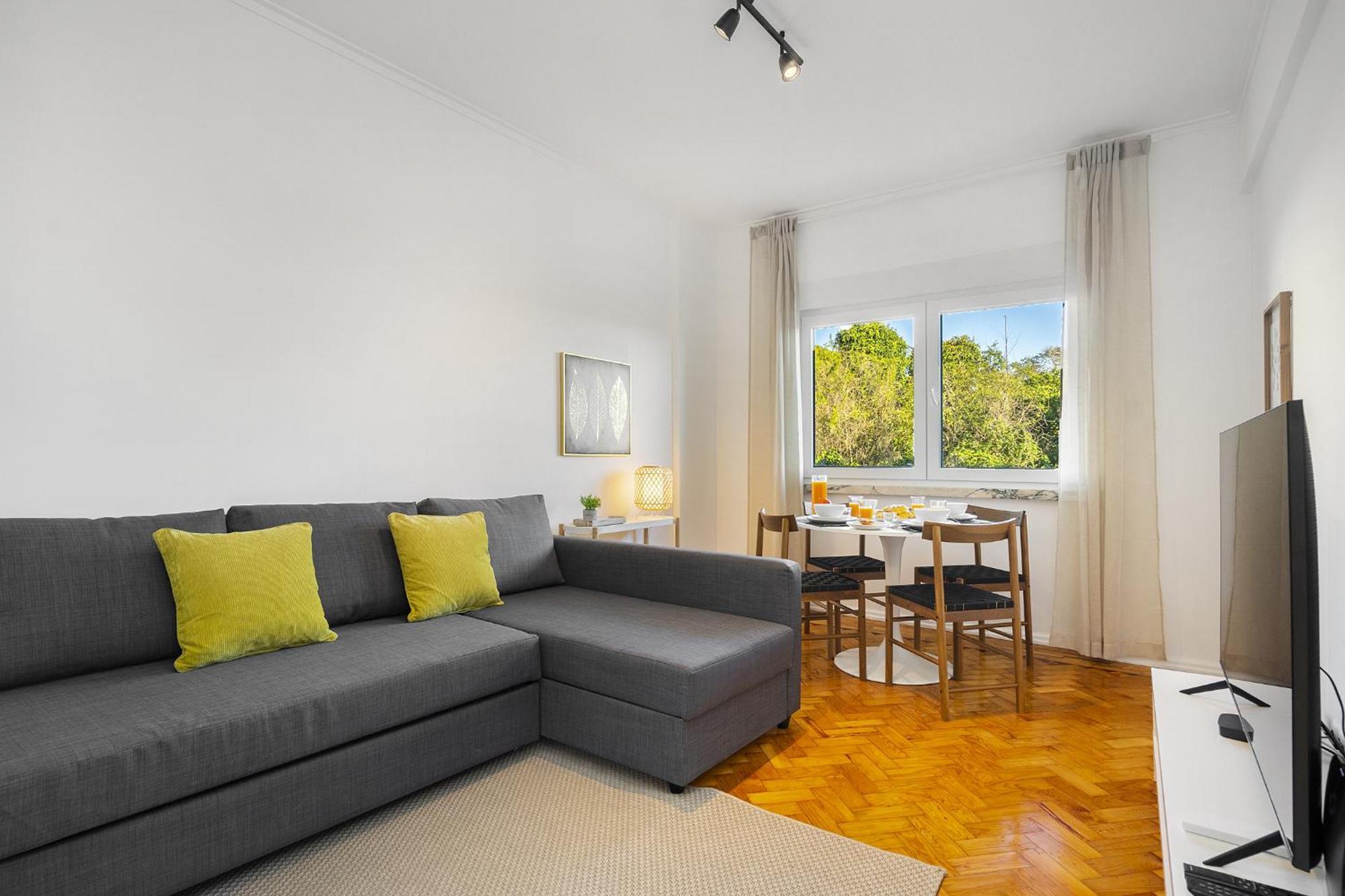 Whome Peaceful Alges Family Home Away From City Noise Exterior photo